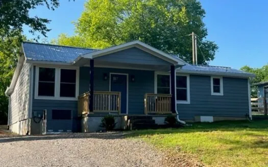 Country Home for sale in Leipers Fork