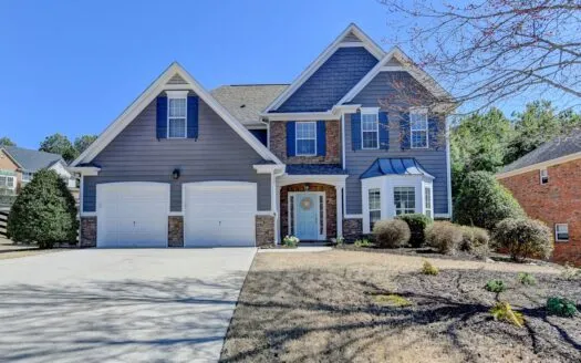 Move-In-Ready 4 bedroom 3 bath house in Cumming, GA