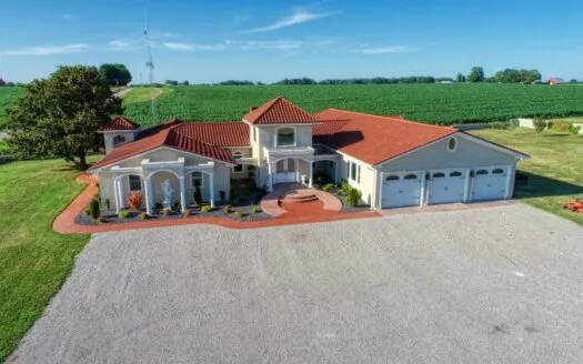 Luxury Kentucky Home Being Auctioned