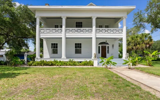 1309 N. Adams St., Beeville Texas- Historic Home