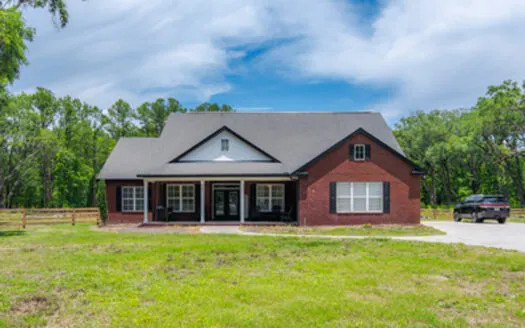 Beautiful 4-Bed/2.5 Bath Home For Sale In Lake City Florida