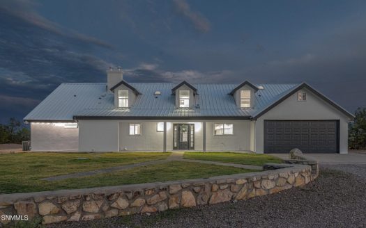 Farmhouse-Style Home for Sale in Las Cruces, NM