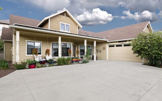 Chef’s Kitchen 3 Bedroom Home in Beautiful Prescott Lakes