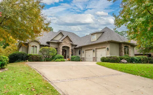 Luxury Home in a Premier Subdivision in Hot Springs AR