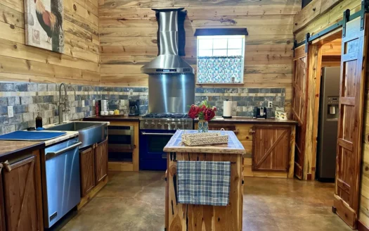 High-End Custom Barndominium, hunting in Early, TX on 56 Acres