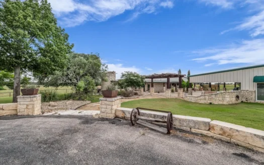 65 Acre Hilltop Ranch ā 2820 Talbert Rd, China Spring, TX