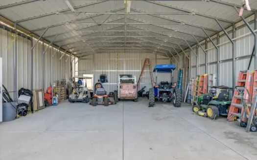Vacaville, CA Modern Luxury Country Home on 5 Acres for Sale