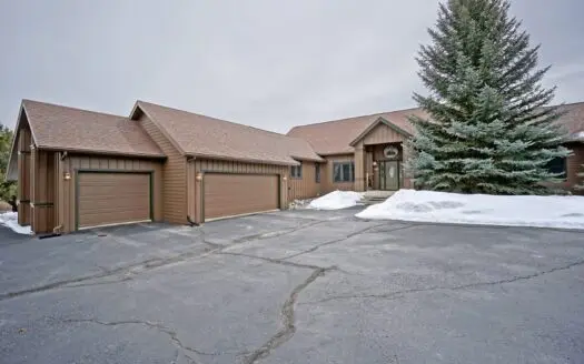 Luxury Log Hill Ridgway Estate with Stunning Mountain Views