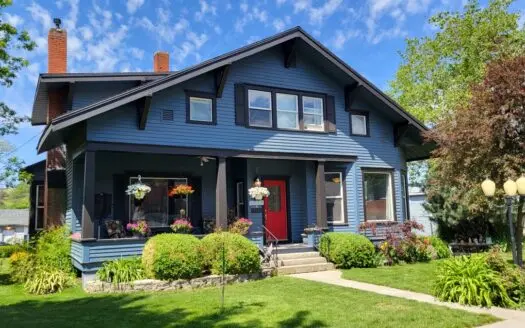 6 bed, 2 bath Vintage Charmer, Rural Community of Rosalia, WA