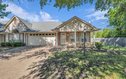 Waco Texas military real estate listing photo 1