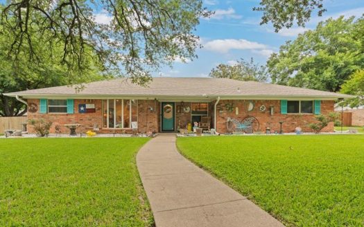 Cleburne Texas military real estate listing photo 1