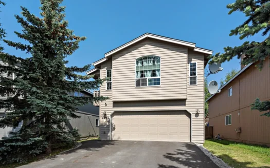 Beautiful Home for Sale in Anchorage, AK with Buyer Home Warranty