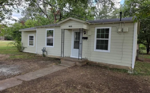 Affordable 3-Bedroom Home in West, Texas – Great Starter or Inves