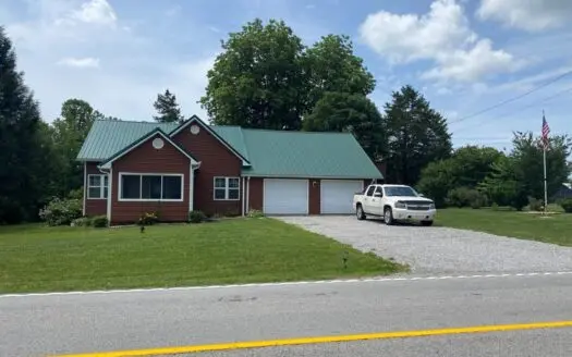 4 Bed 2 Bath Min Away from Somerset, Centralized Location!!