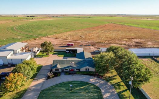ranches for sale listing image for 734 Acres in Lamb - Main Residence