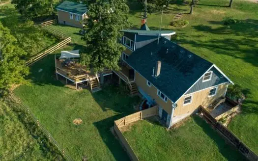 Cattle or Horse Farm in Southern Missouri Ozarks
