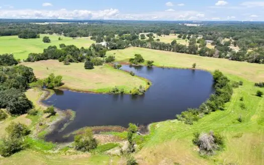 Kaufman TX Ranch Near Dallas with Unfinished Barndo