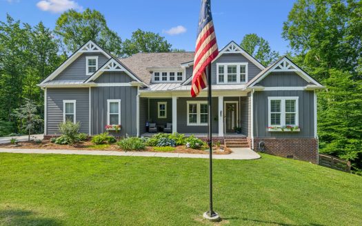 Country Home/Equine Property for Sale