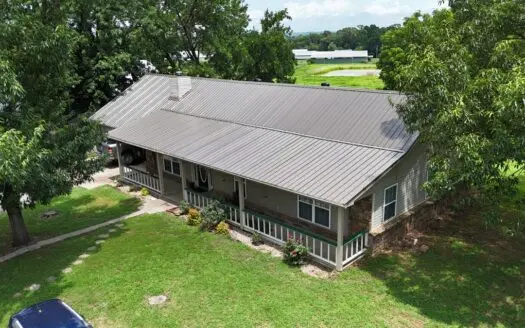 Horse and Cattle Farm For Sale in Paris, Arkansas!