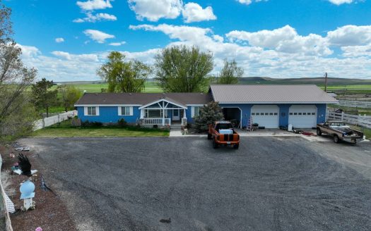 Eastern Oregon Carpenter Pivots