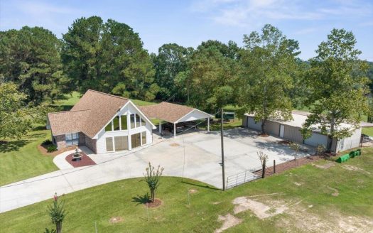 Pike Co Home with 125 Acres in North Pike School District