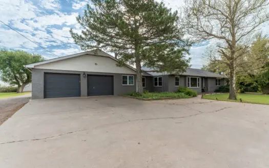 Custer County Home with Acreage & Shops