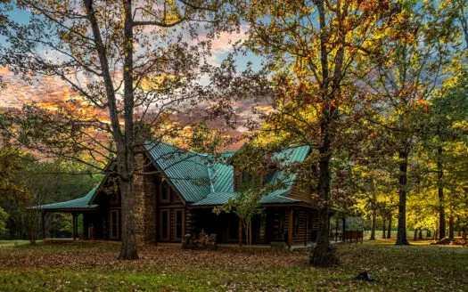 North East Texas Ranch with Log Home For Sale