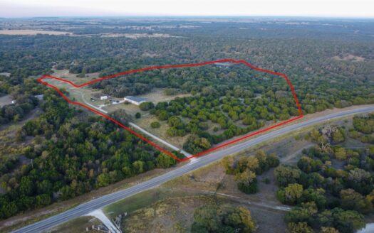 44-Acre TX Hunting Getaway – Arrowheads, Ponds, Creeks, & Caves