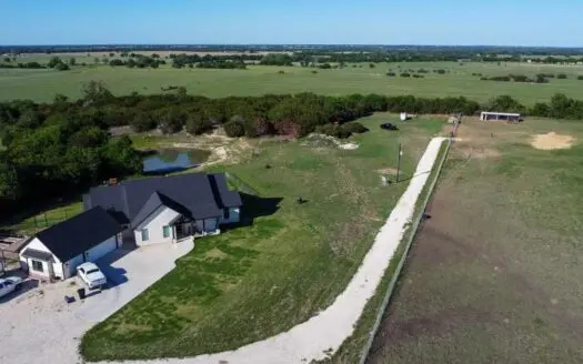 Stunning Country Estate on 70.78 Acres