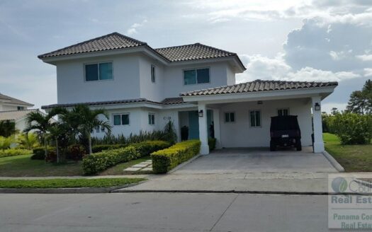 Luxury Home for Sale in Bijao, Panama