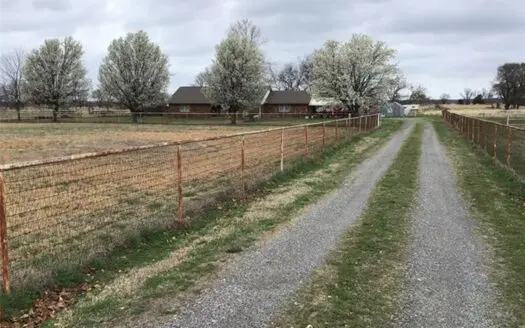 NE Oklahoma Country Home on Acreage For Sale