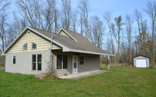 A Year-round Hunting Cabin with 120 Acres in Waupaca County