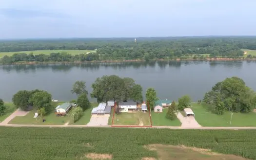 Tennesee River Front Home for Sale in Hardin County