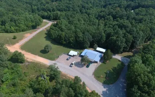 Unrestricted Land with Building for Sale in Hardin County