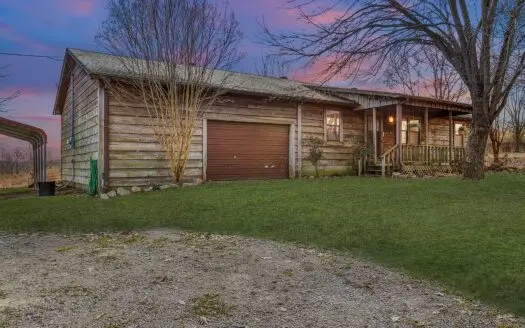 West Tennessee Hobby Farm for Sale W Spring & Multiple Ponds