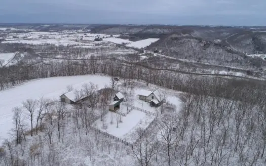 Eco-friendly Ridgetop Cottage in Crawford County, Wi