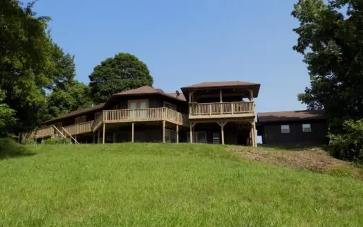 Country Home for Sale in Mo, Outbuilding, on Mo River Bluffs