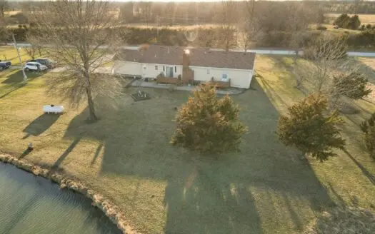 Home with Land for Sale Harrisonville Missouri