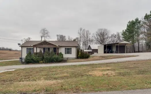 Recreational Home for Sale in Decaturville, Tennessee