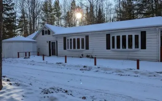 Home with Acreage for Sale in Atlanta Mi