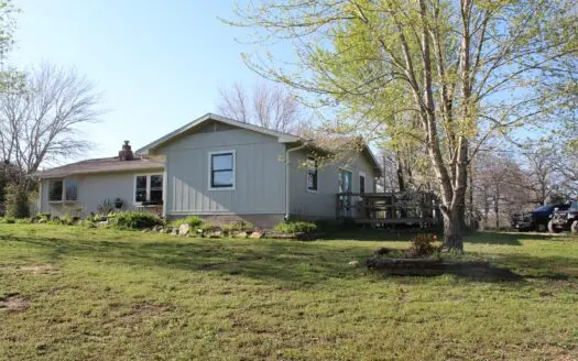 Home for Relaxation and Chilling in Southern Missouri Ozarks