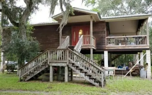 Newly Remodeled Riverfront Home!