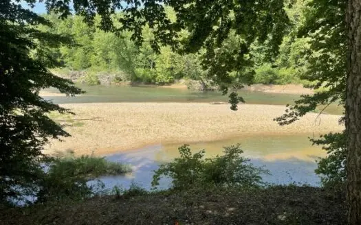 7.5 Acres Of the Buffalo River