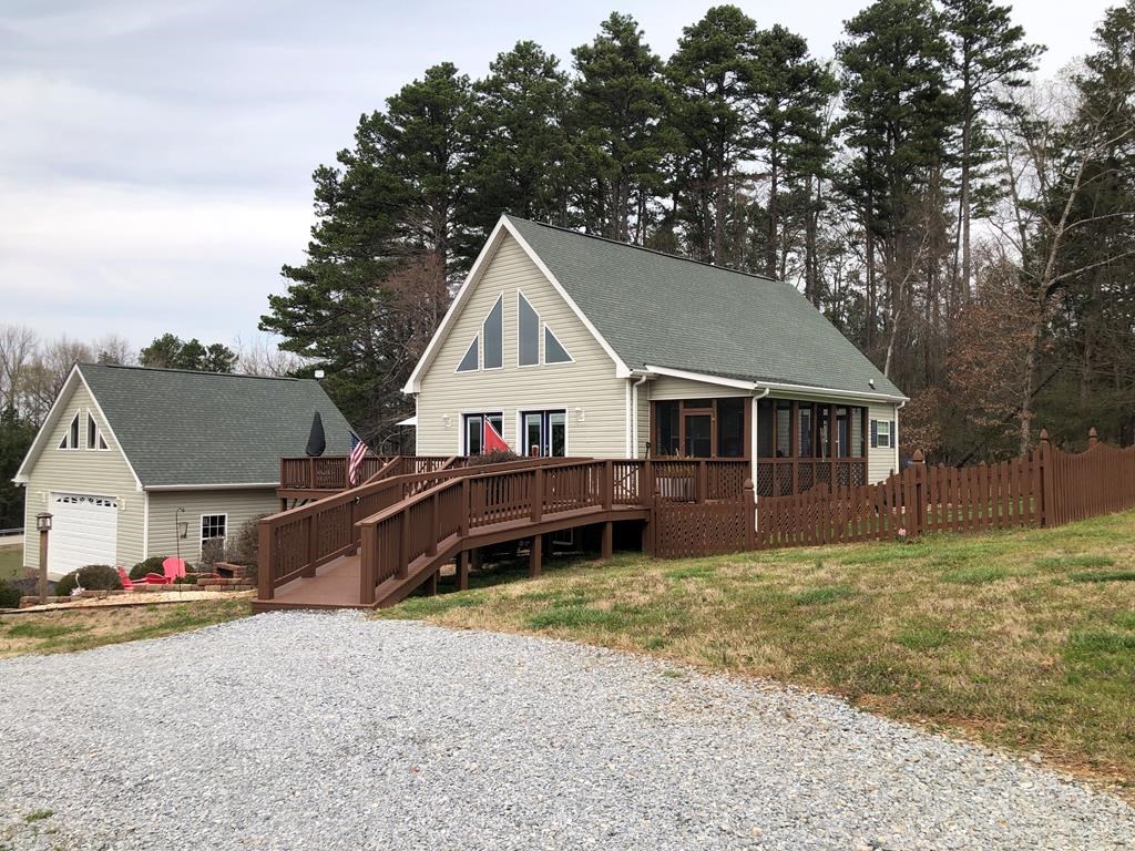 To The Chalet At Beechtree On Buggs Island Lake, VA