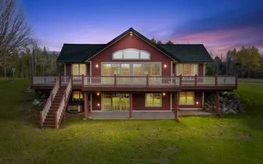 A Custom-built Home on 200 Prime Recreational Acres Lincoln