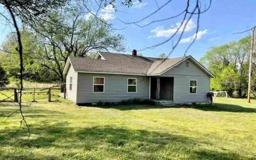 Country Home on Small Acreage for Sale Fulton Co, Ar