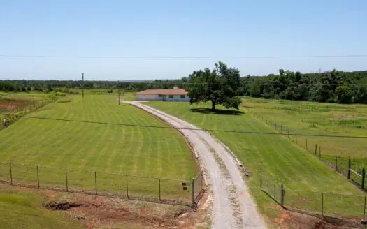 Updated Country Home – Guthrie, Ok – 12.35 Acres