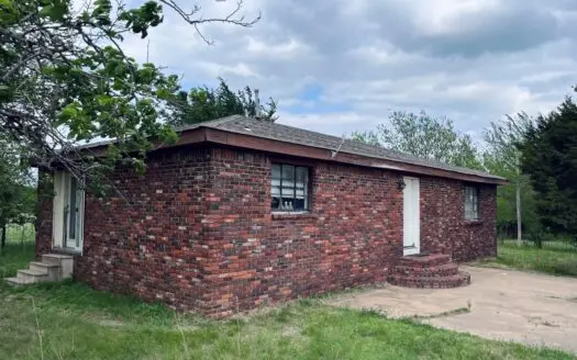 Country Home with Acreage in Dickson School District
