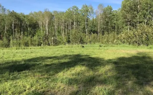 10 Acres Secluded but Close to Everything in Kabetogama, Mn!
