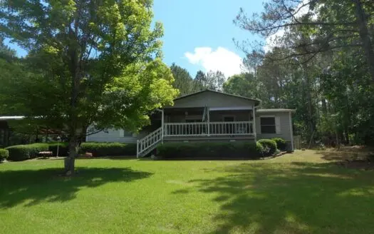Country Home for Sale in Tennessee with Acreage